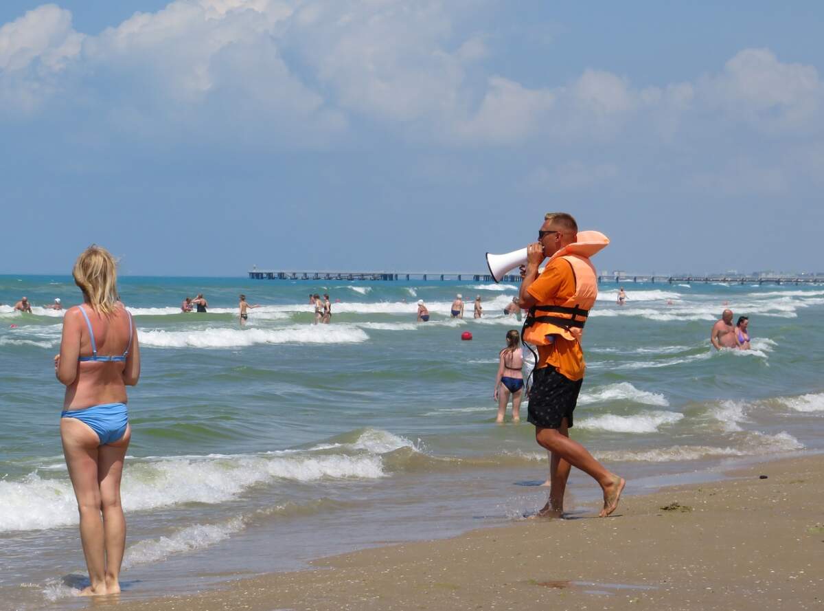 В Анапе продлили запрет на купание в море | 23.06.2022 | Анапа - БезФормата