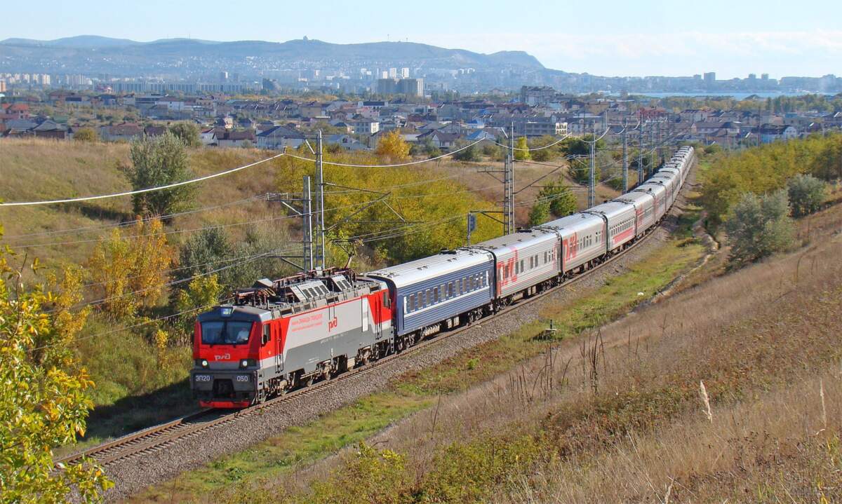 Жд краснодар ульяновск. Ласточка Кисловодск Краснодар. Электричка Анапа. Поезд Смоленск Анапа.