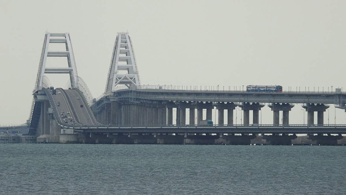 Крымский мост сегодня закрыт для движения автотранспорта | 14.01.2023 |  Анапа - БезФормата