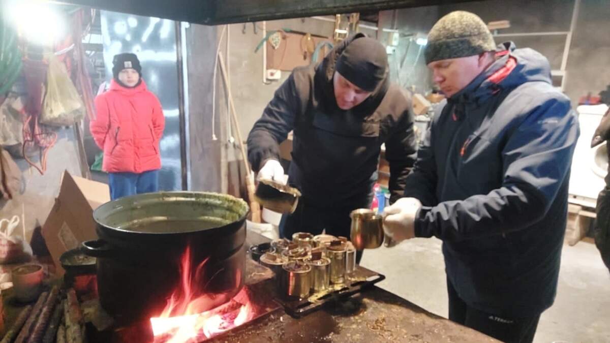 В Анапе продолжается акция «Окопная свеча солдату!» | 09.02.2023 | Анапа -  БезФормата