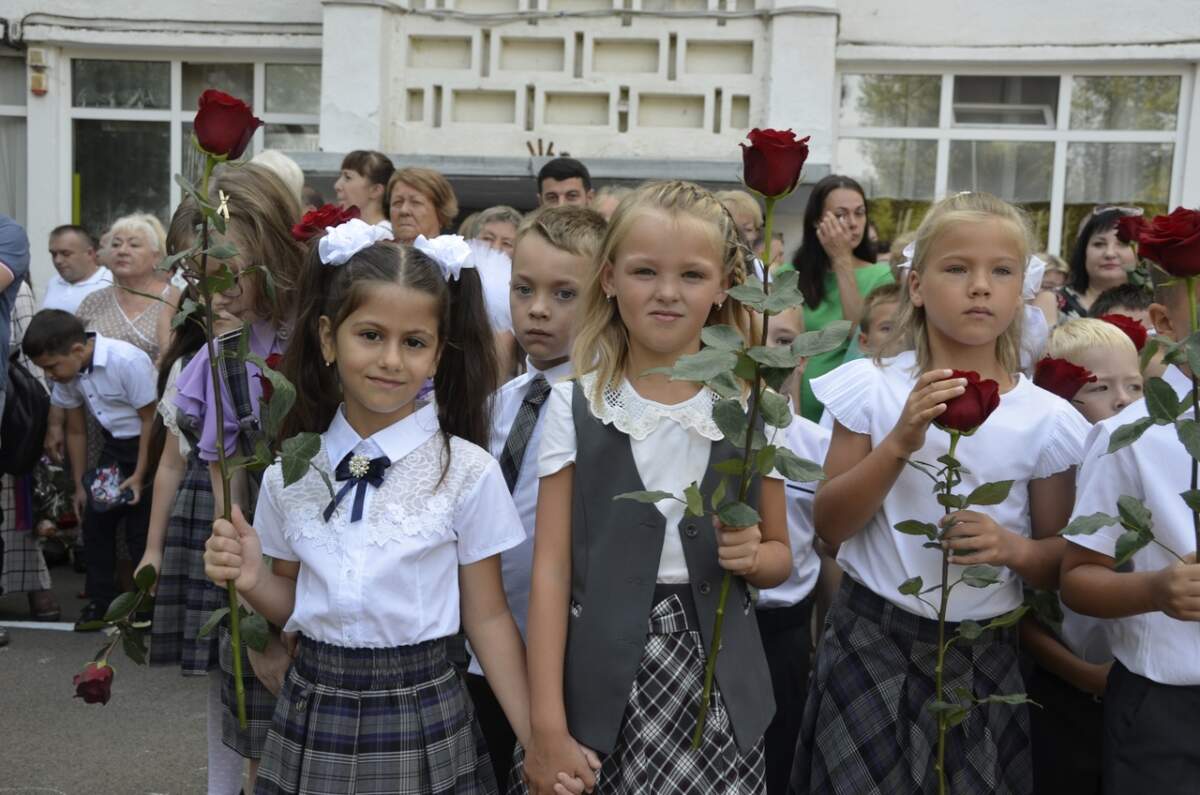 В Анапе проходит второй этап записи в первый класс | 10.07.2023 | Анапа -  БезФормата