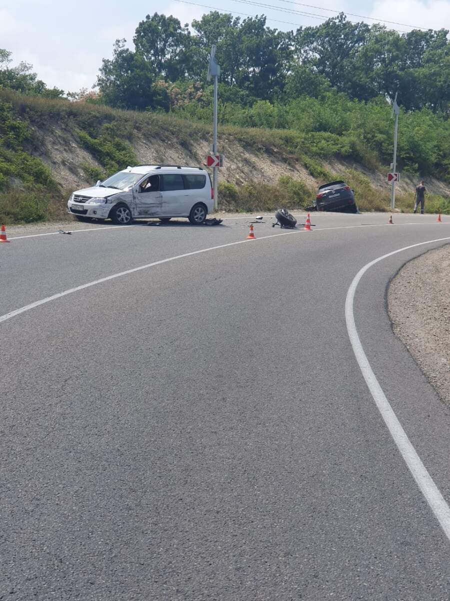 В Анапе в ДТП пострадало 6 человек | 14.07.2023 | Анапа - БезФормата