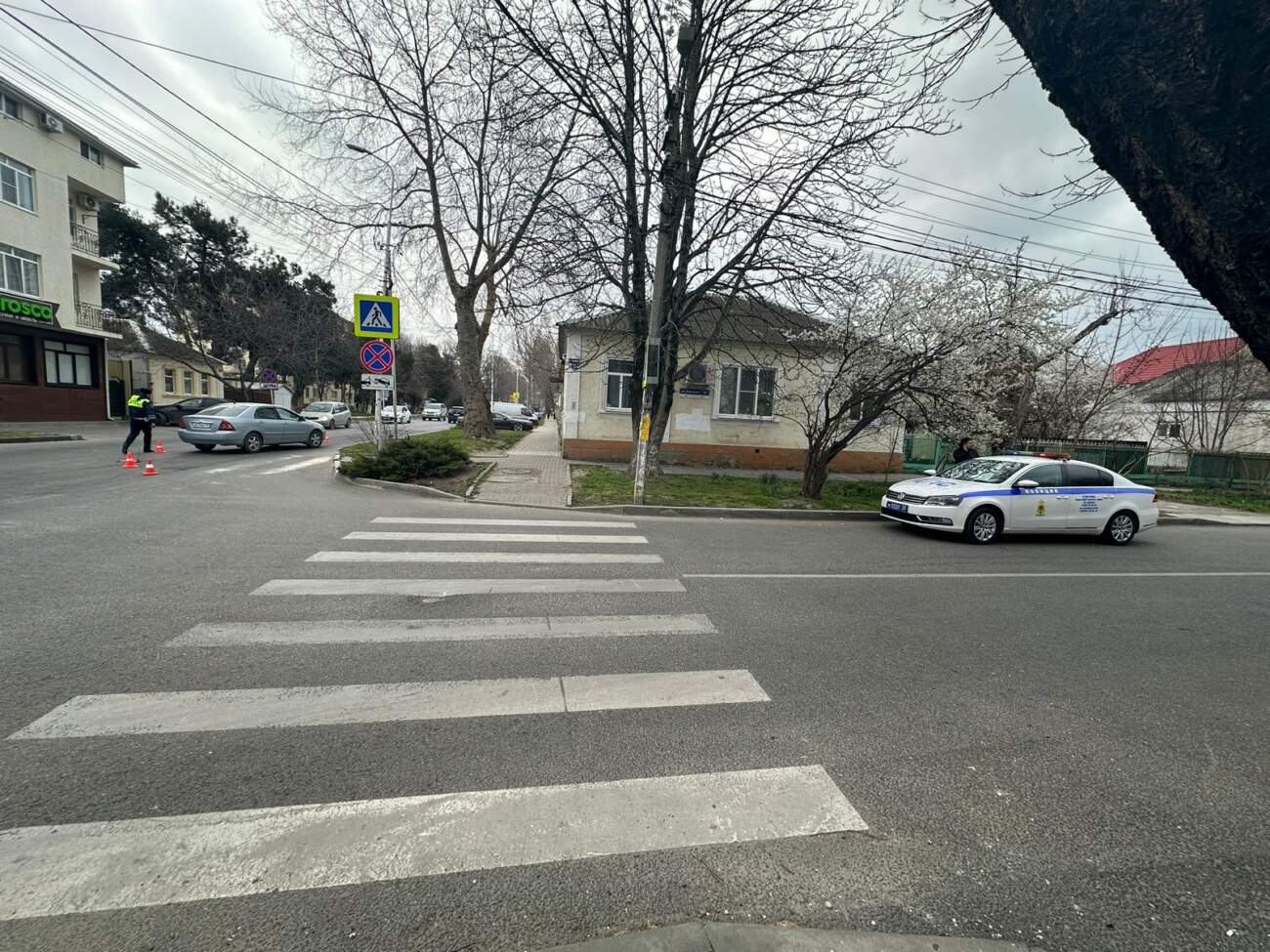 В Анапе ребёнок на самокате попал под колёса иномарки | 21.03.2024 | Анапа  - БезФормата