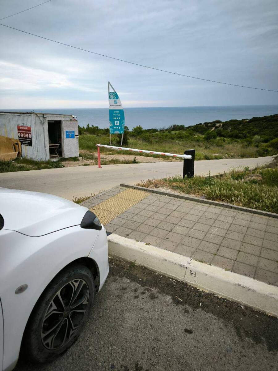 В Анапе открылся сезон шлагбаумов | 14.05.2024 | Анапа - БезФормата