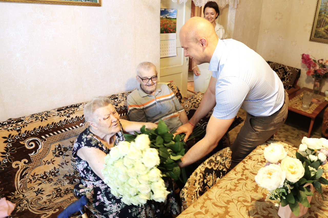 В Анапе супруги отметили 70-летие совместной жизни | 08.07.2024 | Анапа -  БезФормата